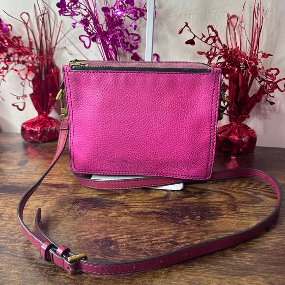 FOSSIL Fuchsia Crossbody - Picture 2 of 7